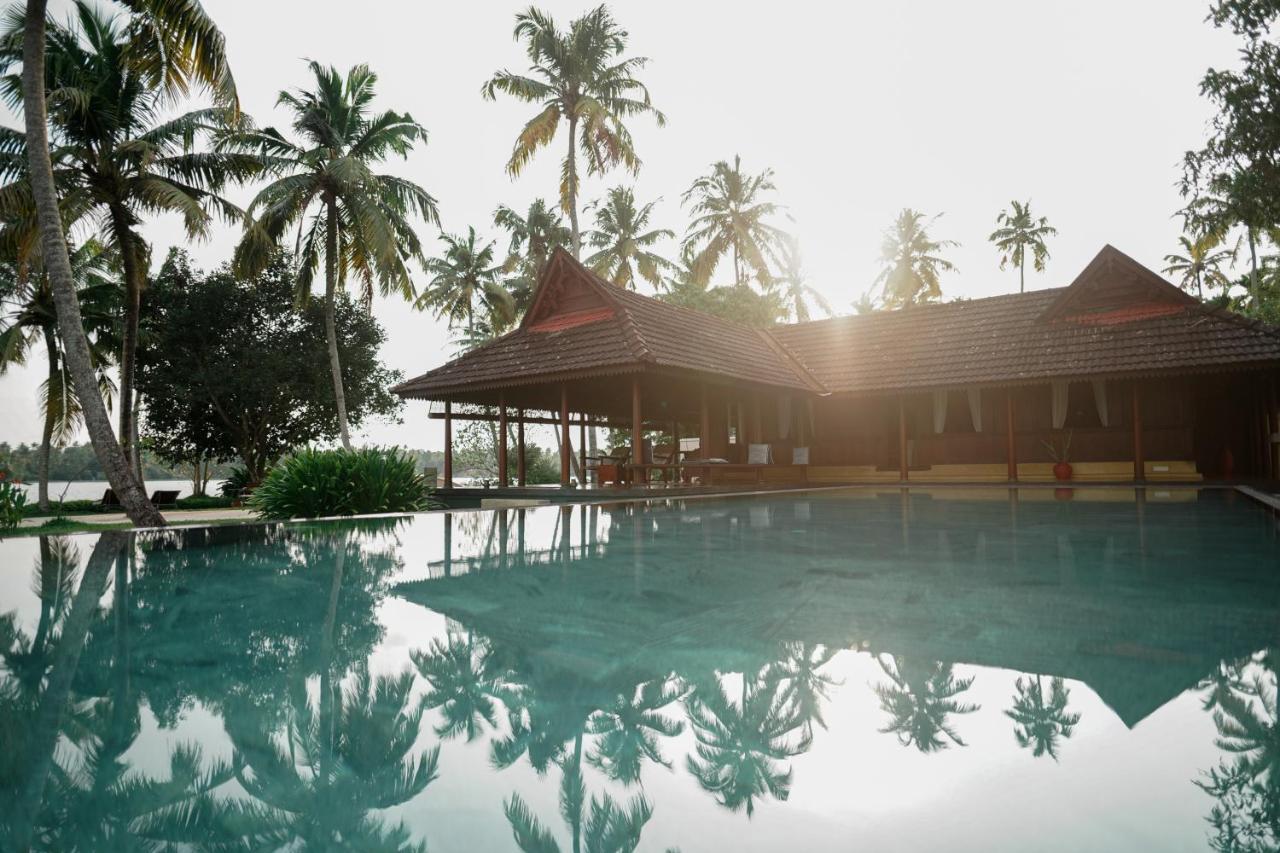 Vismaya Lake Heritage Turavūr Extérieur photo